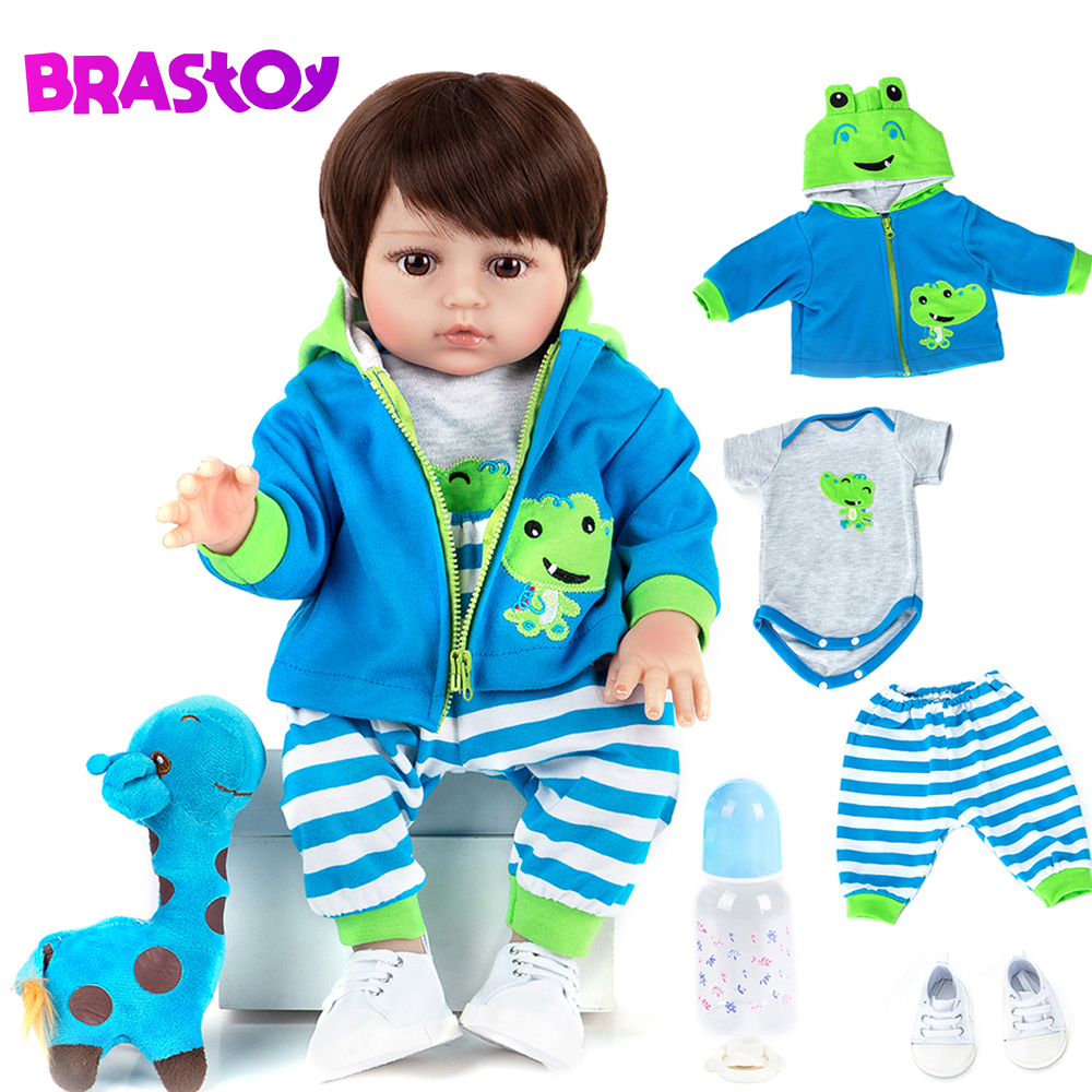 Brastoy Bebê Boneca Reborn Menino Olhos Castanhos Cabelo Curto Roupas — Brinquedos