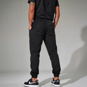 Calça Jogger Masculina Tactel com Bolsos Leve para Academia Corrida e