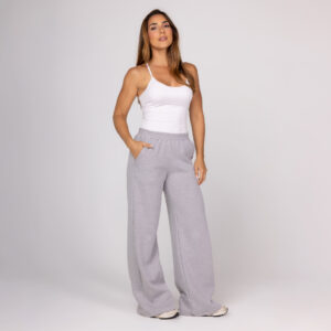Conjunto Regata Microfibra Branca e Calça de Moletom Mescla com