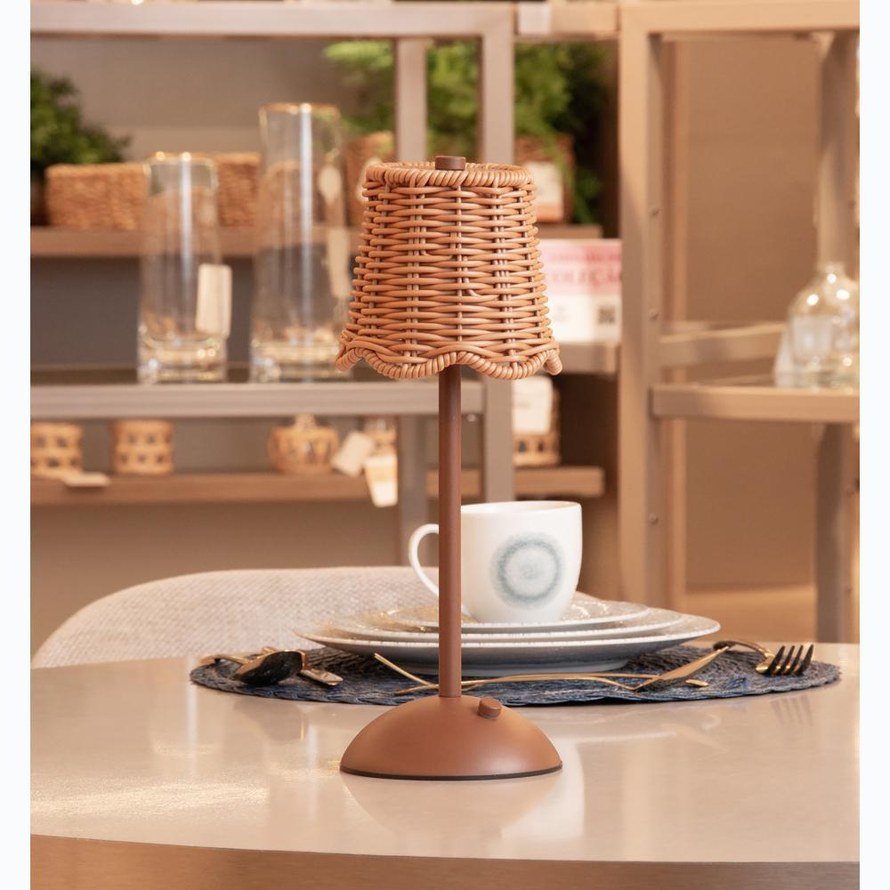 Luminária de Mesa Led 3 Tons Usb Wolff Lagoon Marrom Metal — Decoração
