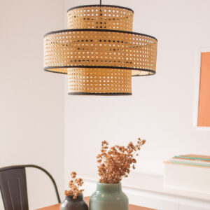 Luminária pendente tela 40cm degradê palha indiana rattan moderna