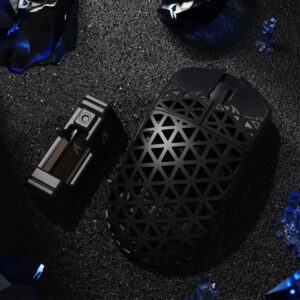 Mouse Gamer Attack Shark R5 Ultra com 50 níveis ajustáveis de DPI